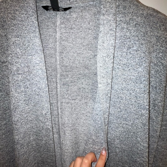 💛$8 if bundle- Banana Republic long collared sweater cardigan - Picture 4 of 6